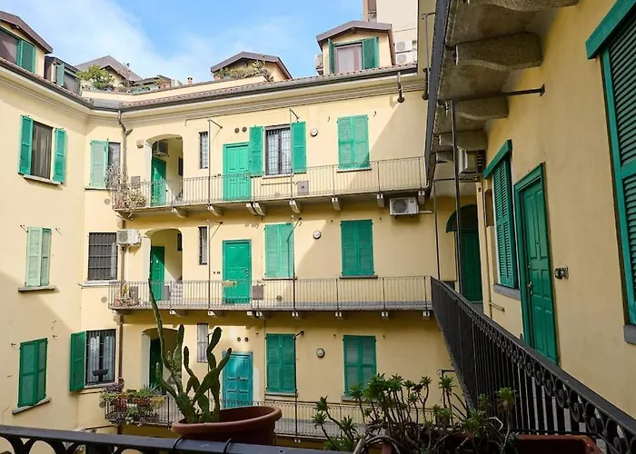 Modern - Near Isola Distric And Centrale